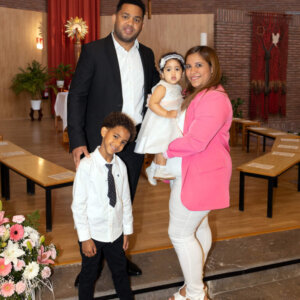 Kiara y Daniel-Iglesia de Nuestra Señora del Pilar-Cornellà de Llobregat-Barcelona-Spain (2022)